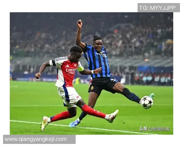 中卫足球明星的名字盘点与他们的辉煌成就分析