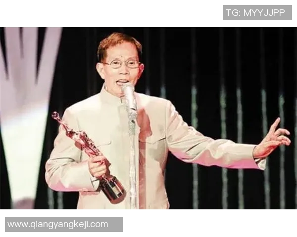 陈小春心目中的足球偶像是谁他对这位明星的喜爱之情如何表现